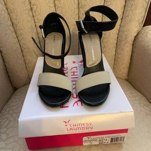 Chinese Laundry size 7 z-bittersweet heel